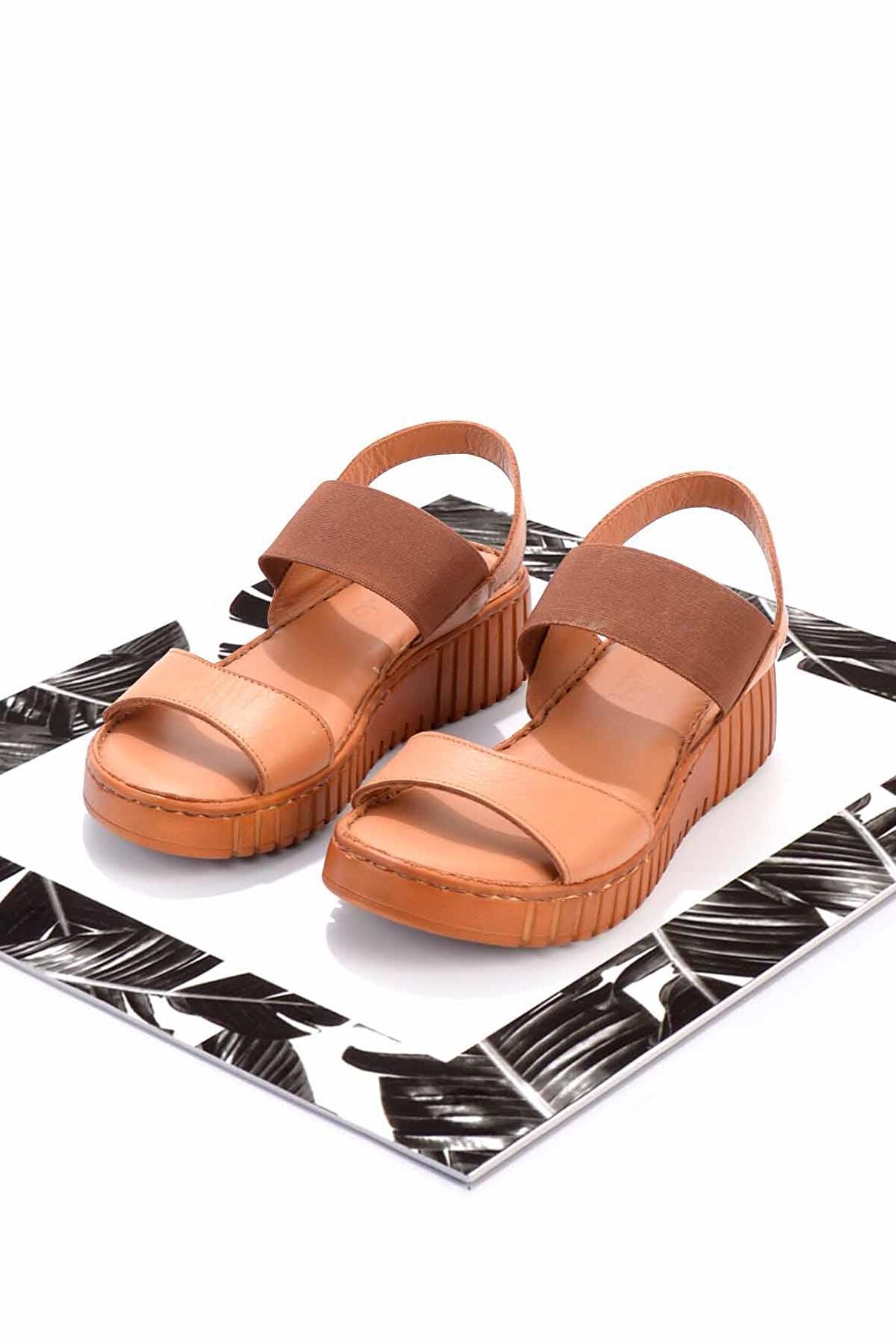 Taba Hakiki Deri Kadın Sandalet K05763093003