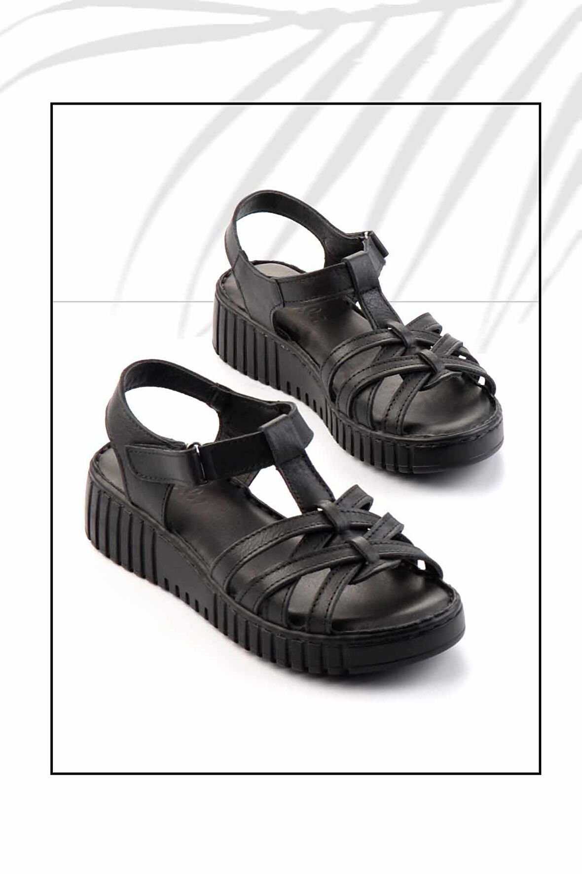 Siyah Hakiki Deri Kadın Sandalet K05763092803