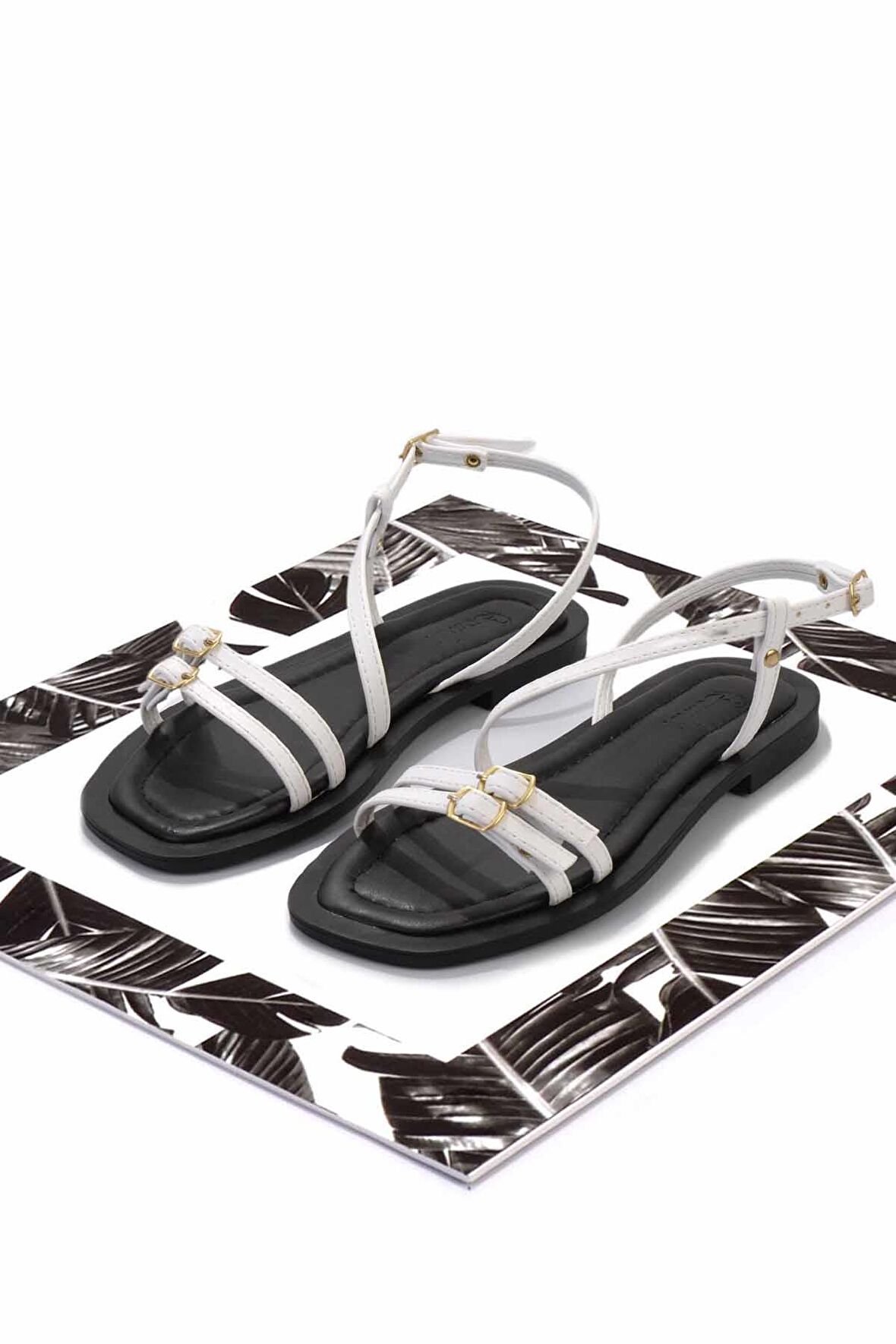 Beyaz   Kadın Sandalet K05826018309