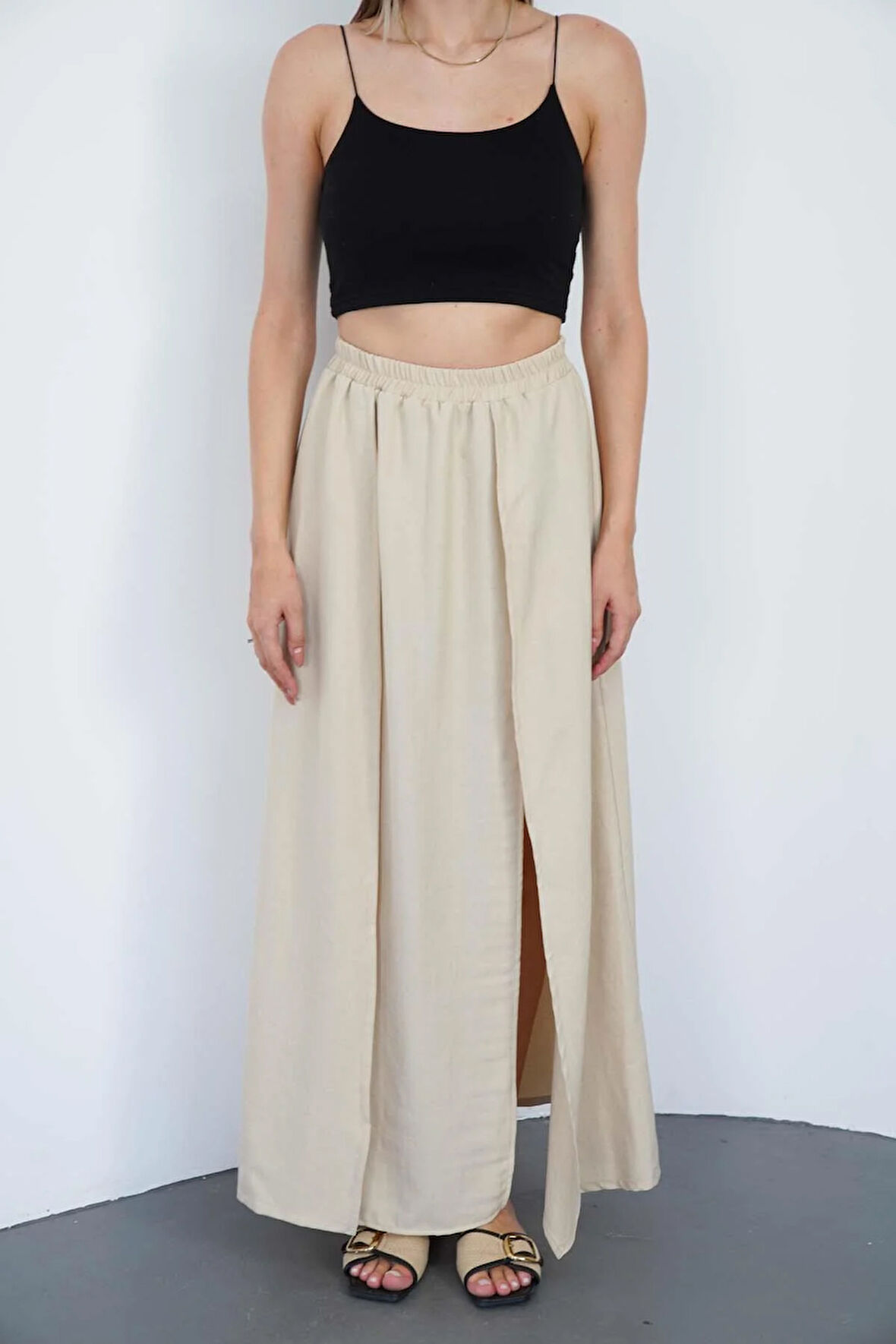 Taş Yırtmaçlı Uzun Şort Etek