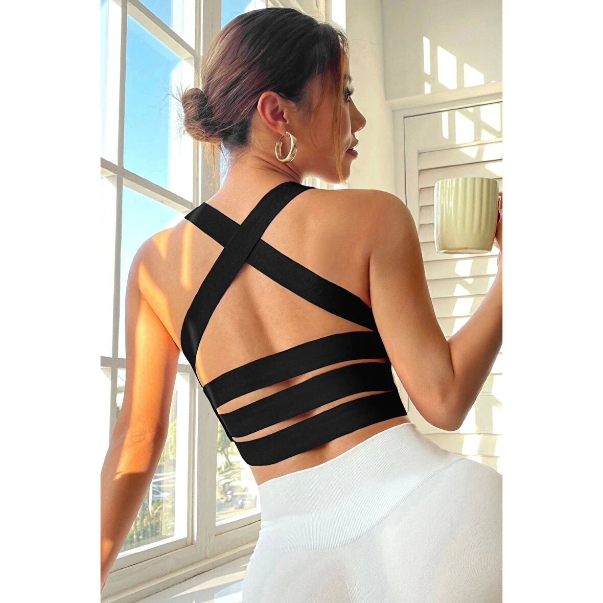 MARSiLYAN- Kadın Siyah Sırtı Çapraz Lastik Detaylı Crop Top Bluz