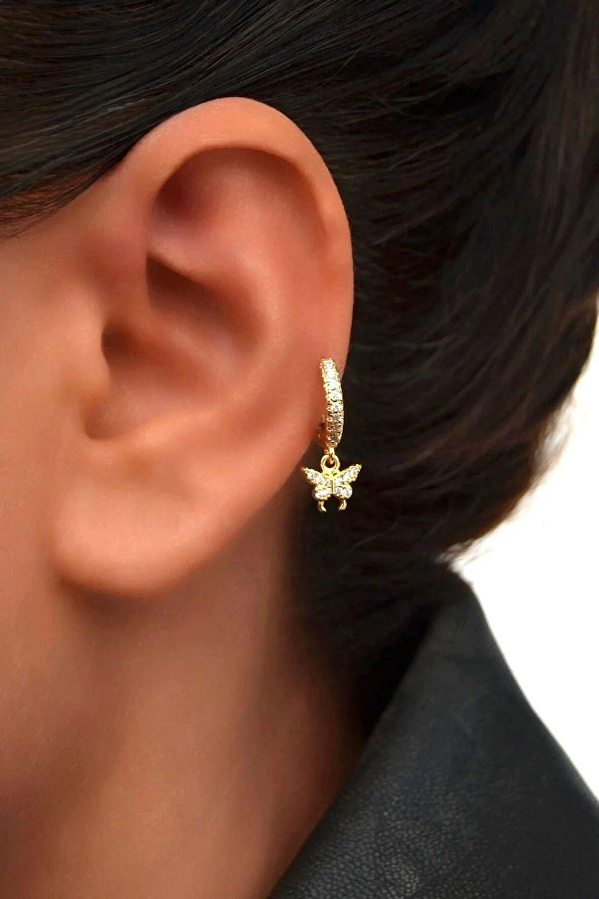 8 mm Kelebek Charm Halka Piercing – Gold & Gümüş | Helix, Kıkırdak, Lob Uyumlu