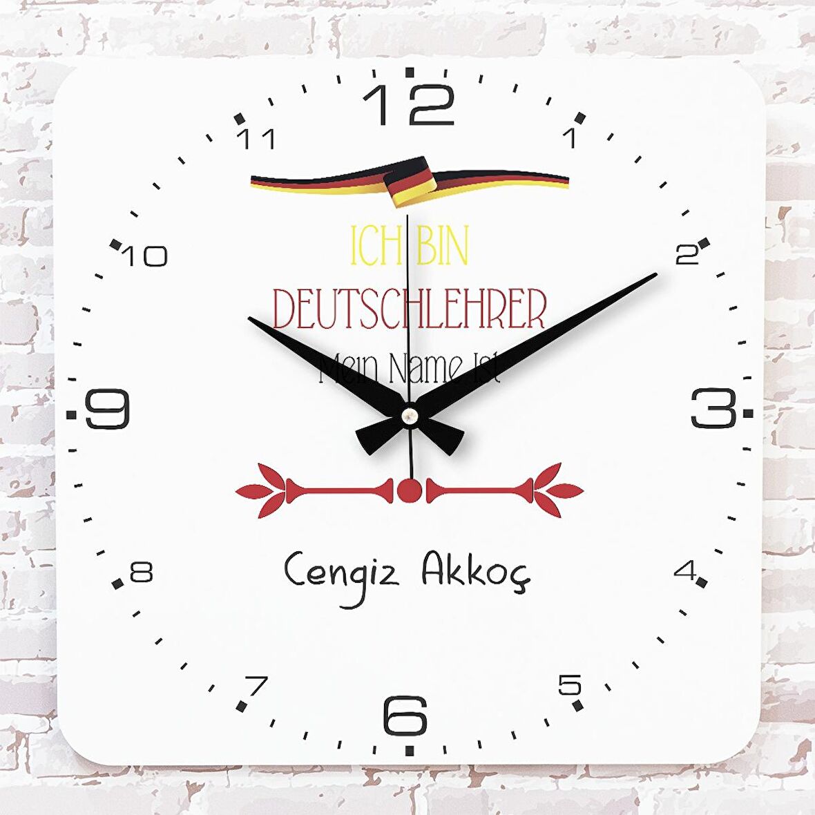 Almanca Öğretmenine Hediye Ahşap Saat 33cm KA01-1032