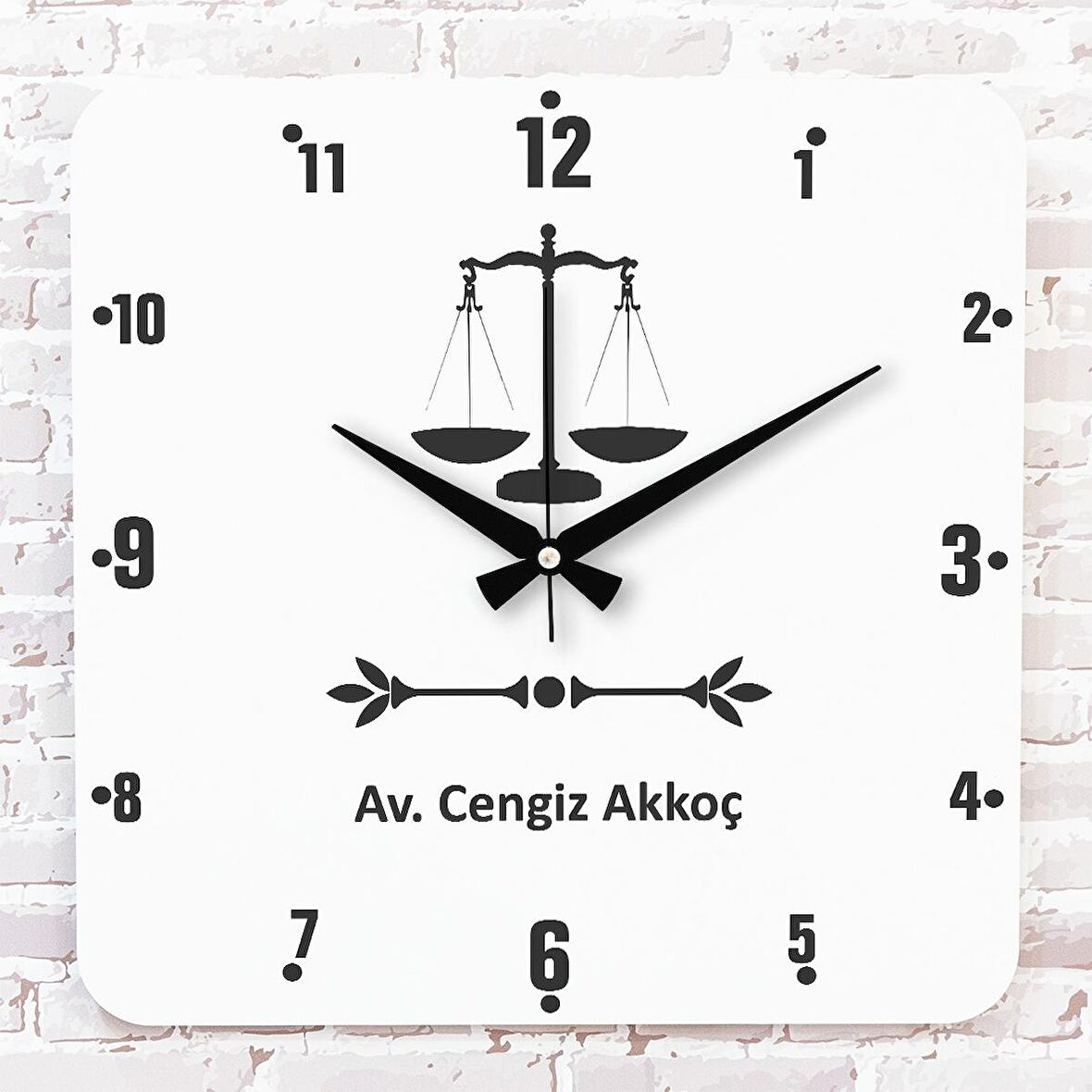 Avukata Hediye Ahşap Saat 33cm KA01-1094