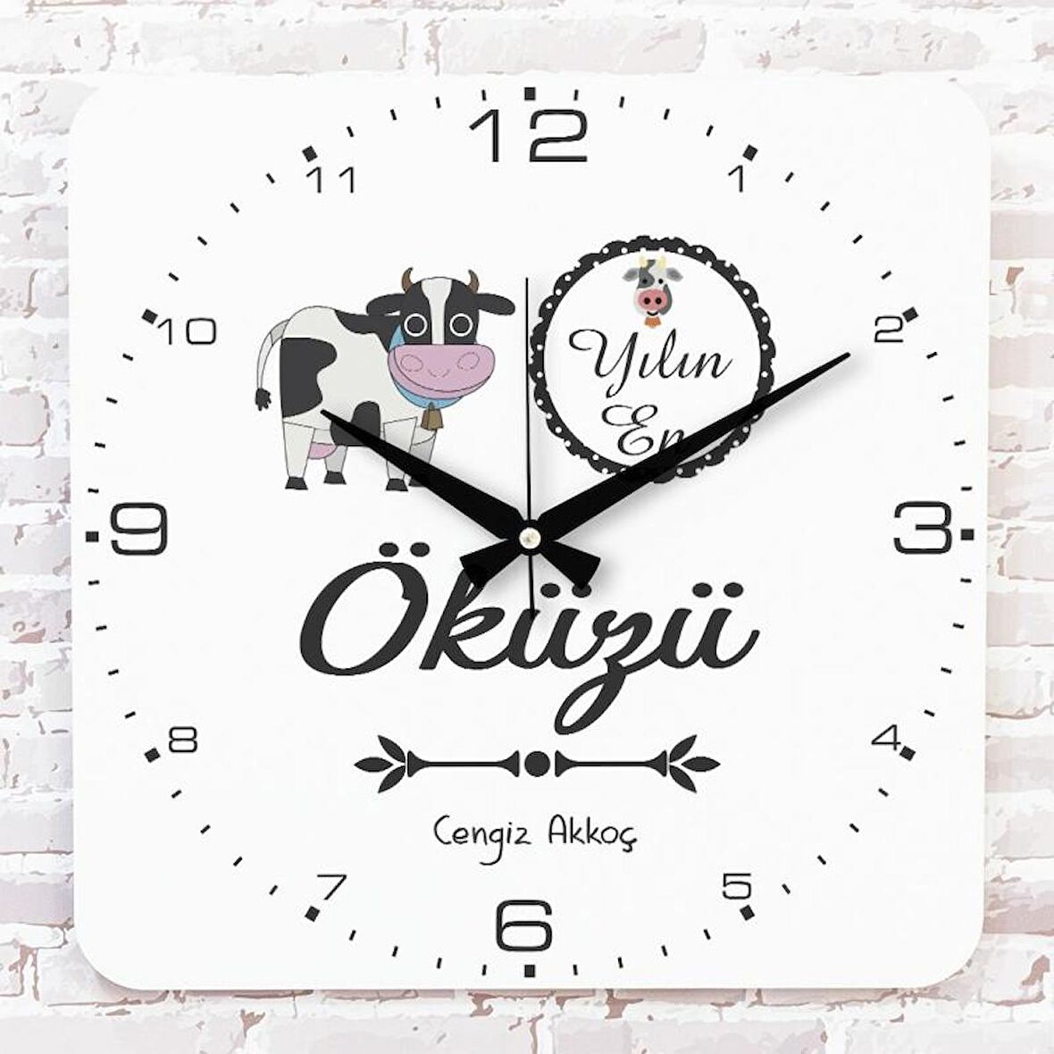 Kişiye Özel Yılın En Öküzü Hediye Ahşap Saat 33cm KA01-1193