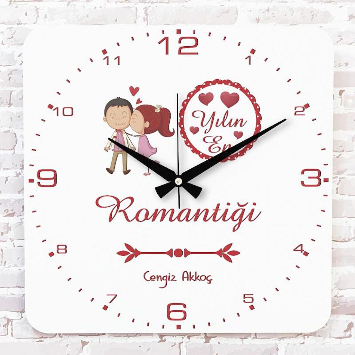 Kişiye Özel Yılın En Romantiği Hediye Ahşap Saat 33cm KA01-1194