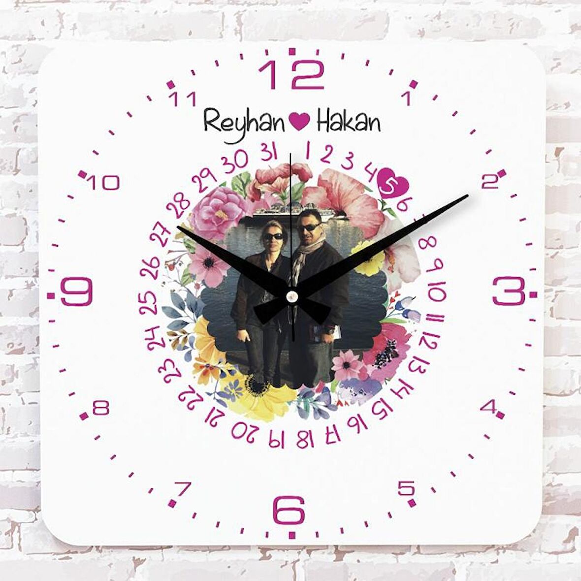 Sevgililer Günü Hediyesi Fotoğraflı Ahşap Saat 33cm KA01-1305