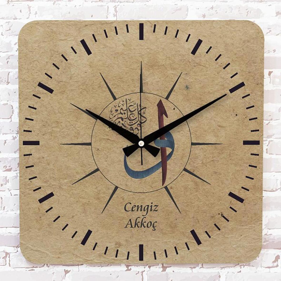 Kişiye Özel Elif Vav Tasarımlı Hediye Ahşap Saat 33cm KA01-1416