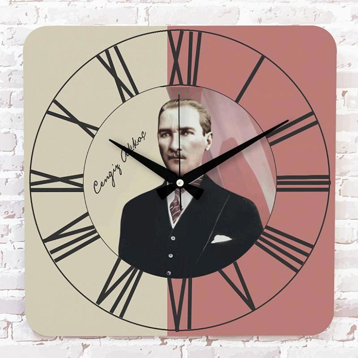 Kişiye Özel Atatürk Tasarımlı Hediye Ahşap Saat 33cm KA01-1447