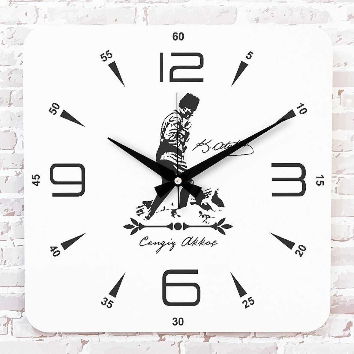 Kişiye Özel Atatürk Tasarımlı Hediye Ahşap Saat 33cm KA01-1456