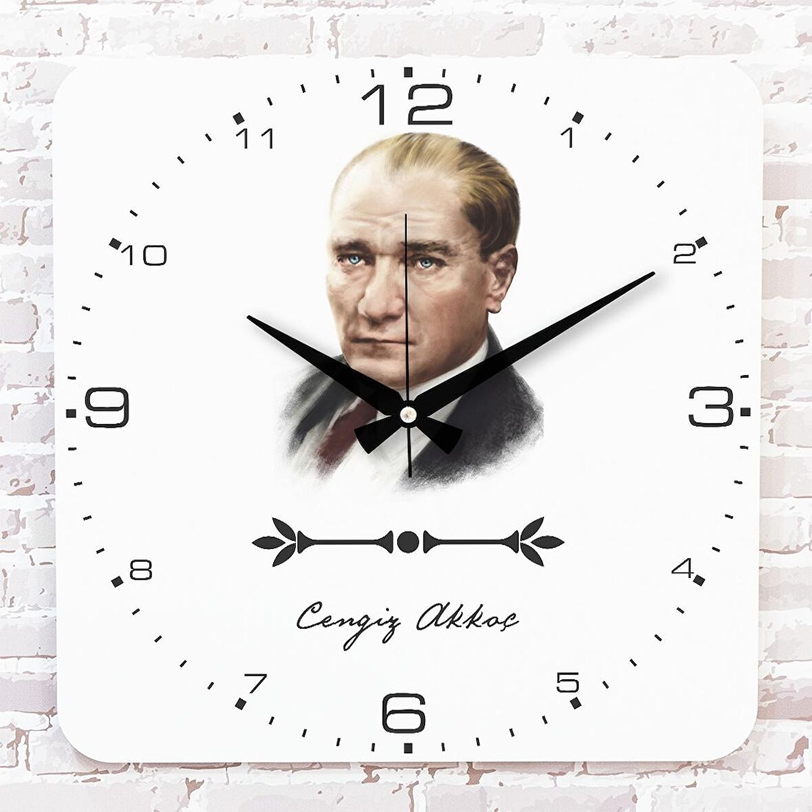 Kişiye Özel Atatürk Tasarımlı Hediye Ahşap Saat 33cm KA01-1479
