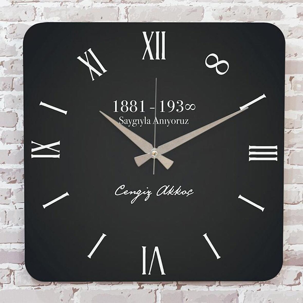 Kişiye Özel Atatürk Tasarımlı Hediye Ahşap Saat 33cm KA01-1480