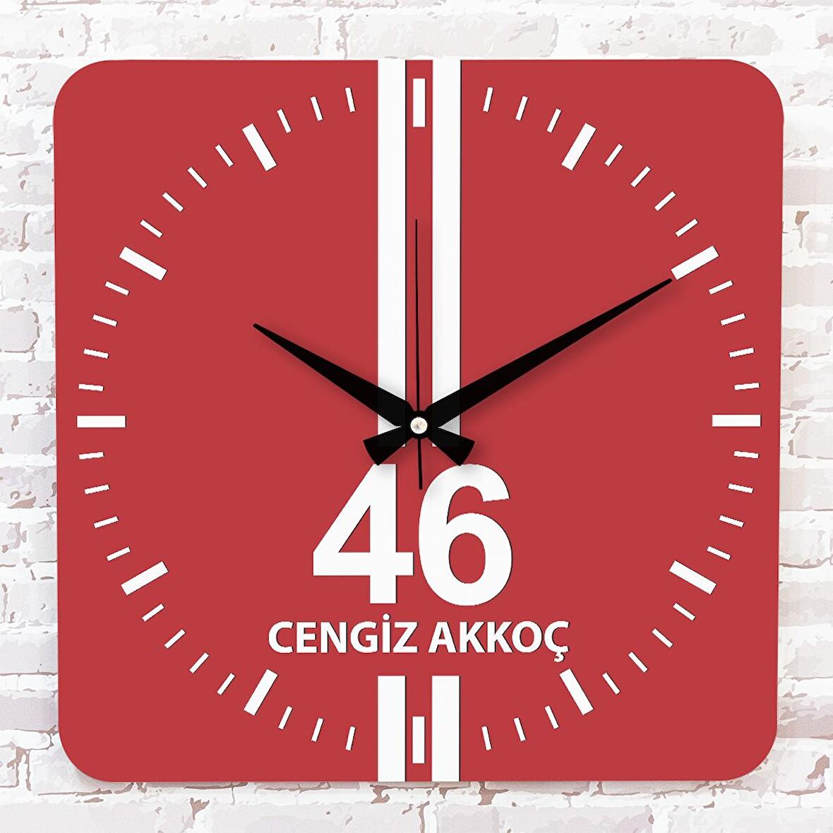 Kırmızı & Beyaz Kahramanmaraşlılara Özel Ahşap Saat 33cm KA01-1602