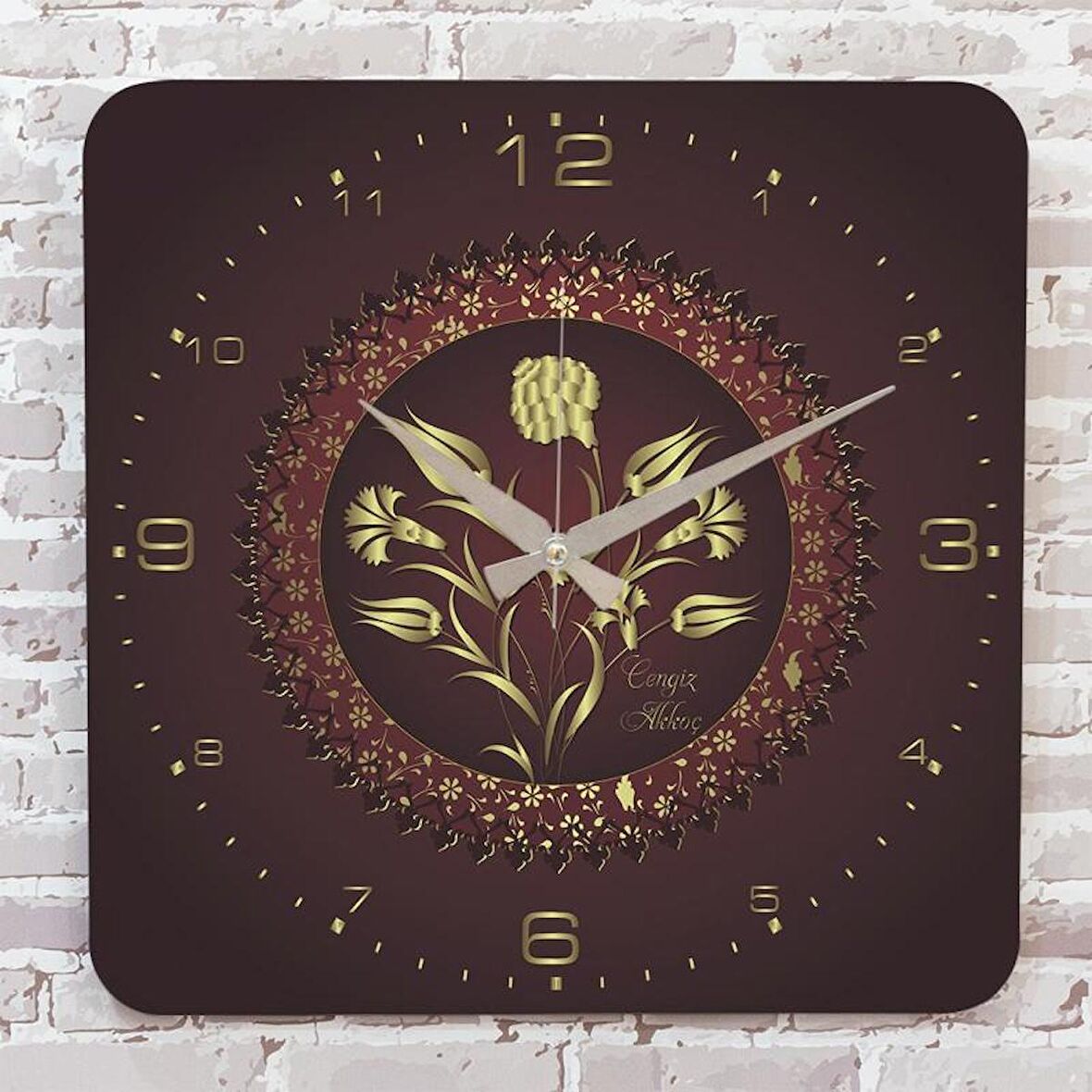Kişiye Özel Çini Desenli Hediye Ahşap Saat 33cm KA01-1687