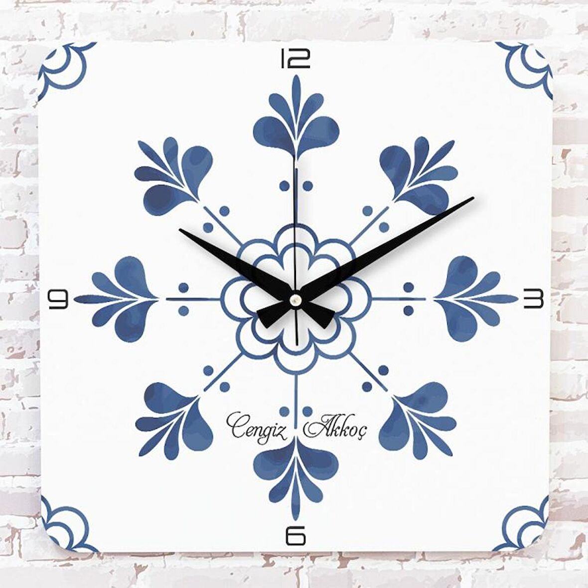 Kişiye Özel Çini Desenli Hediye Ahşap Saat 33cm KA01-1698