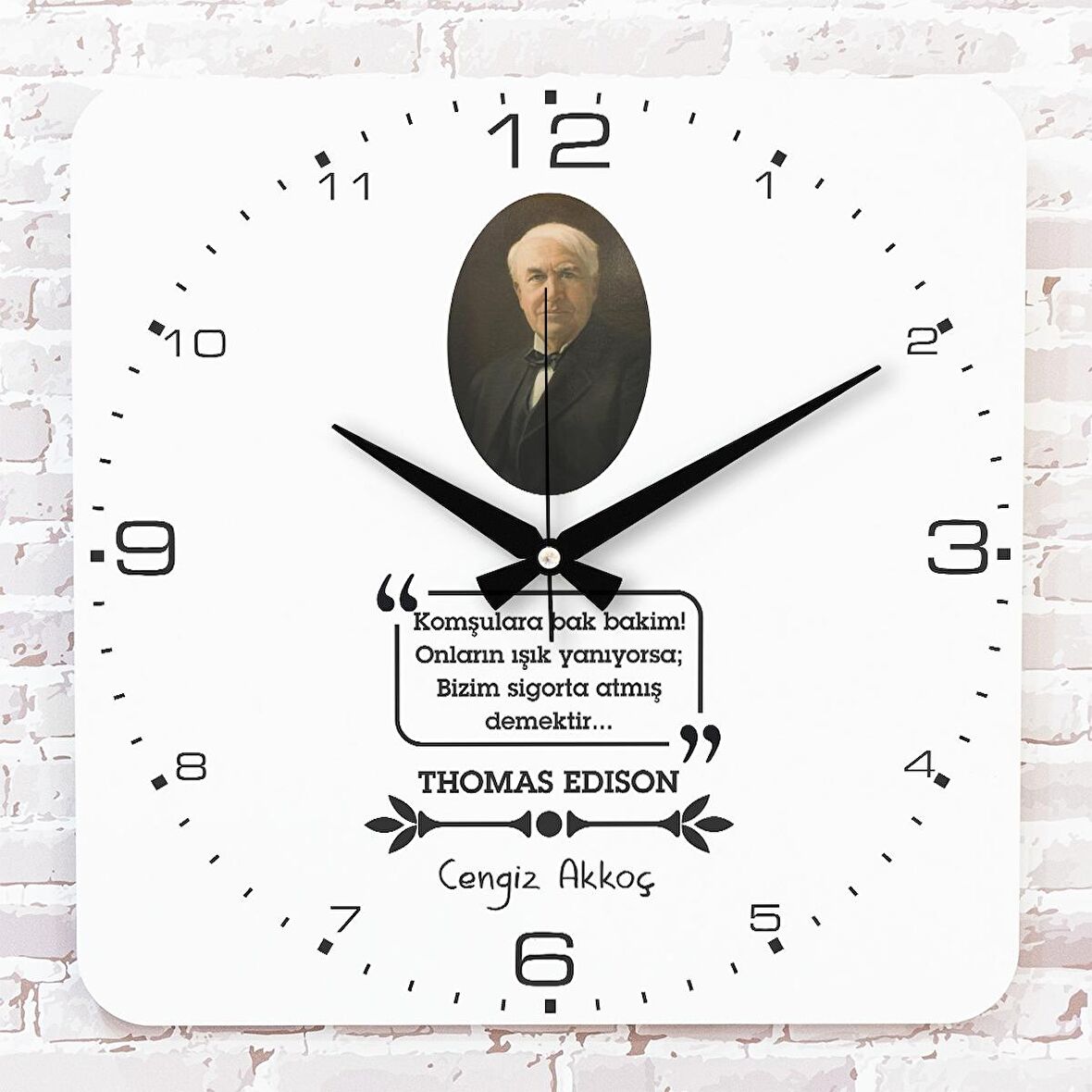 Kişiye Özel Thomas Edison Tasarımlı Hediye Ahşap Saat 33cm KA01-1729