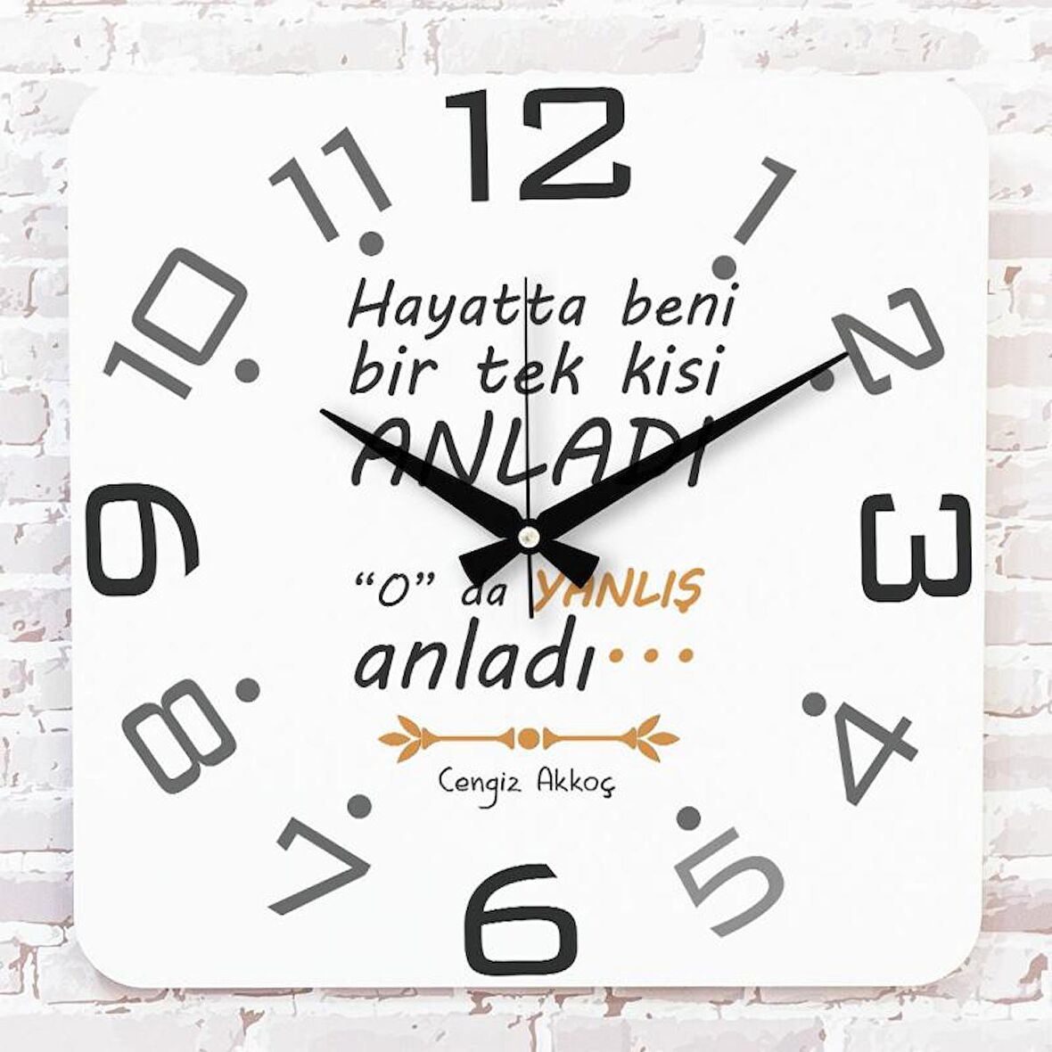 Kişiye Özel Hayatta beni bir tek kişi anladı Tasarımlı Hediye Ahşap Saat 33cm KA01-1736