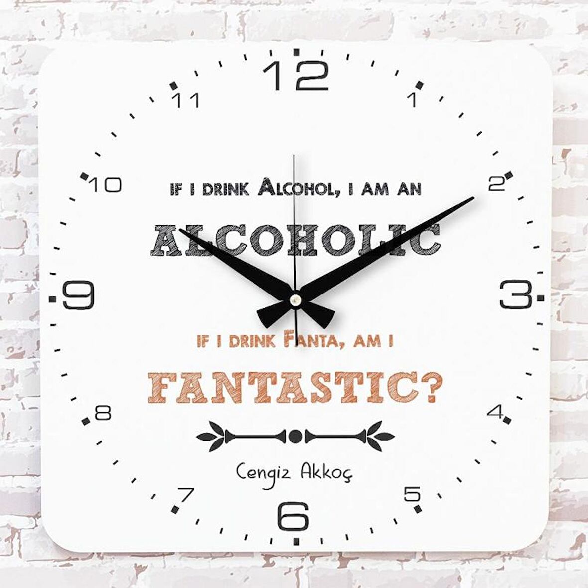 Kişiye Özel Fantastic Tasarımlı Hediye Ahşap Saat 33cm KA01-1739