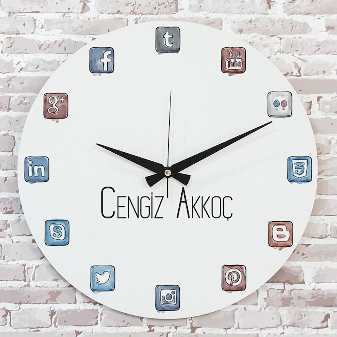 Kişiye Özel Webtimer Hediye Ahşap Saat 33cm  KA02-1110