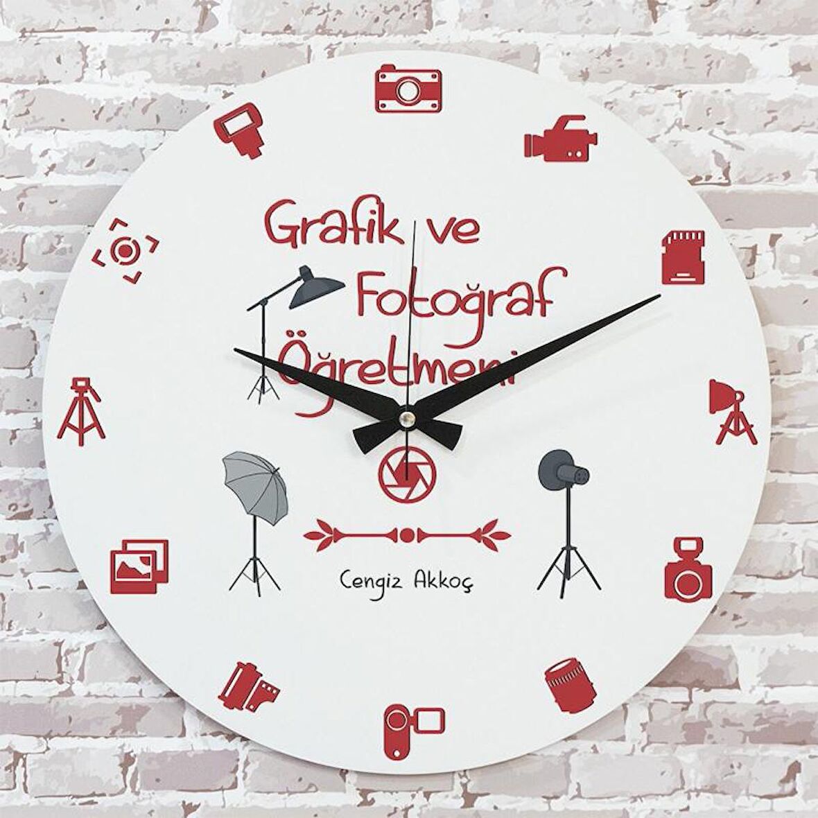 Grafik ve Fotoğraf Öğretmenine Hediye Ahşap Saat 33cm  KA02-1155