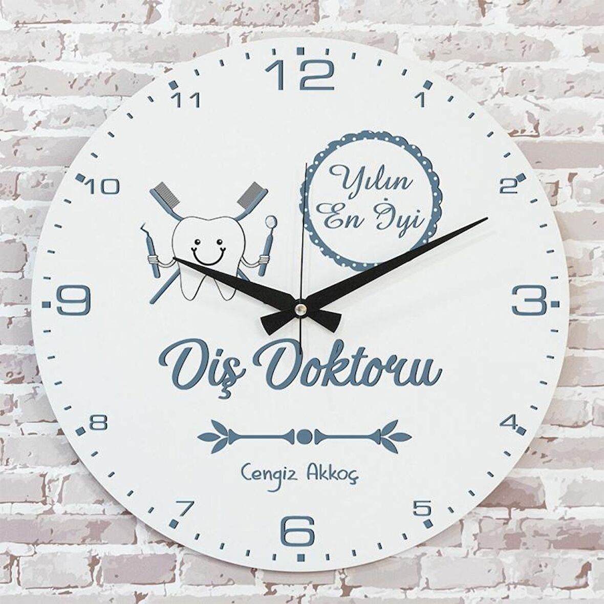 Kişiye Özel Yılın En İyi Diş Doktoru Hediye Ahşap Saat 33cm  KA02-1190