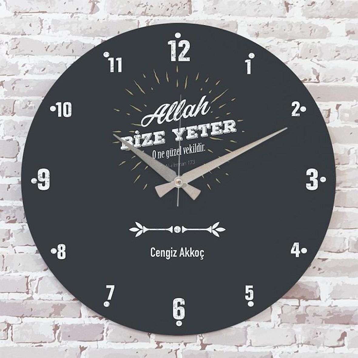 Kişiye Özel Allah Bize Yeter Tasarımlı Hediye Ahşap Saat 33cm  KA02-1424