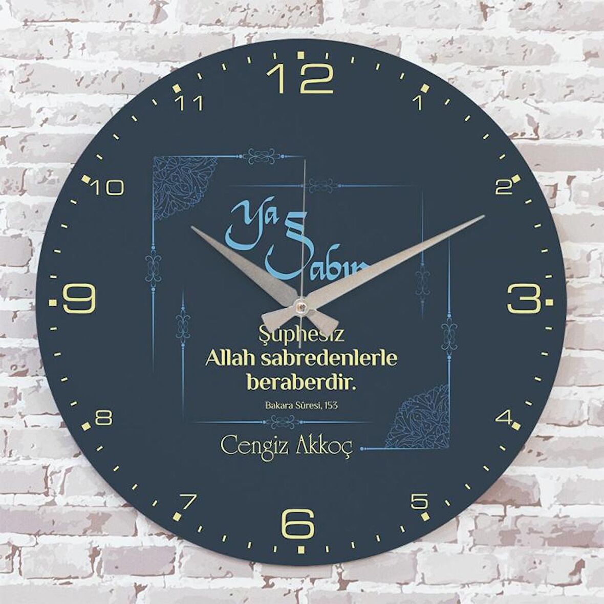 Kişiye Özel Ya Sabır Tasarımlı Hediye Ahşap Saat 33cm  KA02-1433