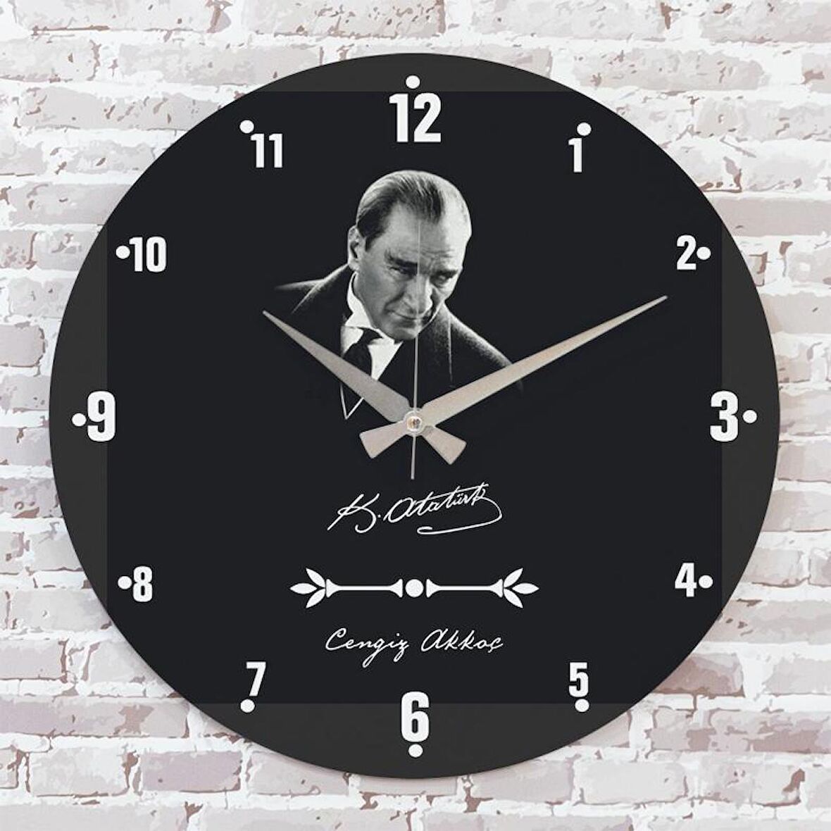 Kişiye Özel Atatürk Tasarımlı Hediye Ahşap Saat 33cm  KA02-1448