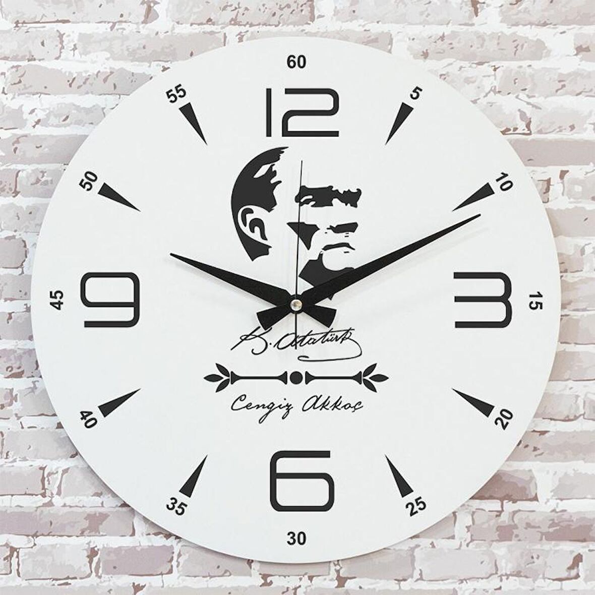Kişiye Özel Atatürk Tasarımlı Hediye Ahşap Saat 33cm  KA02-1451