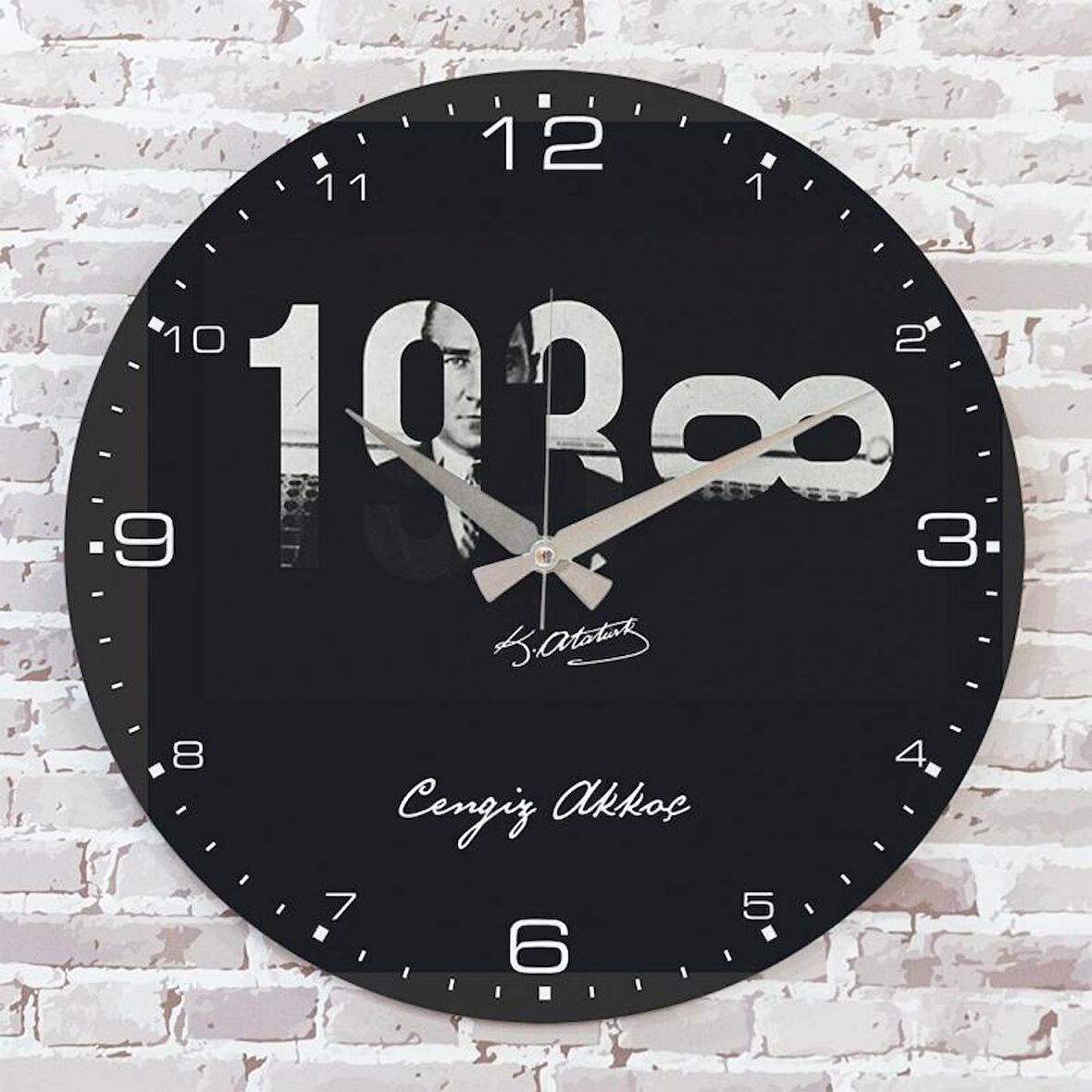 Kişiye Özel Atatürk Tasarımlı Hediye Ahşap Saat 33cm  KA02-1463