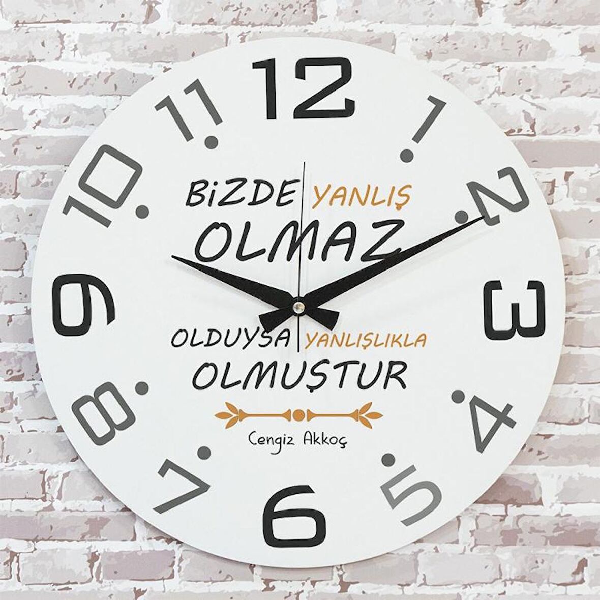 Kişiye Özel Bizde Yanlış Olmaz Tasarımlı Hediye Saat 33cm  KA02-1729