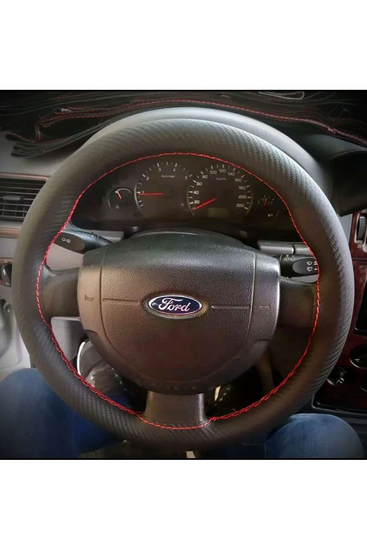 DİKİŞLİ DİREKSİYON KILIFI KARBON DERİ KIRMIZI DİKİŞLİ FORD CONNECT İÇİN Uyumlu
