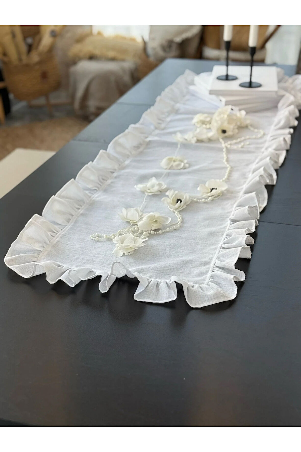 Shine White Keten Heryeri Fırfırlı Dikdörtgen Runner 50CMX150CM