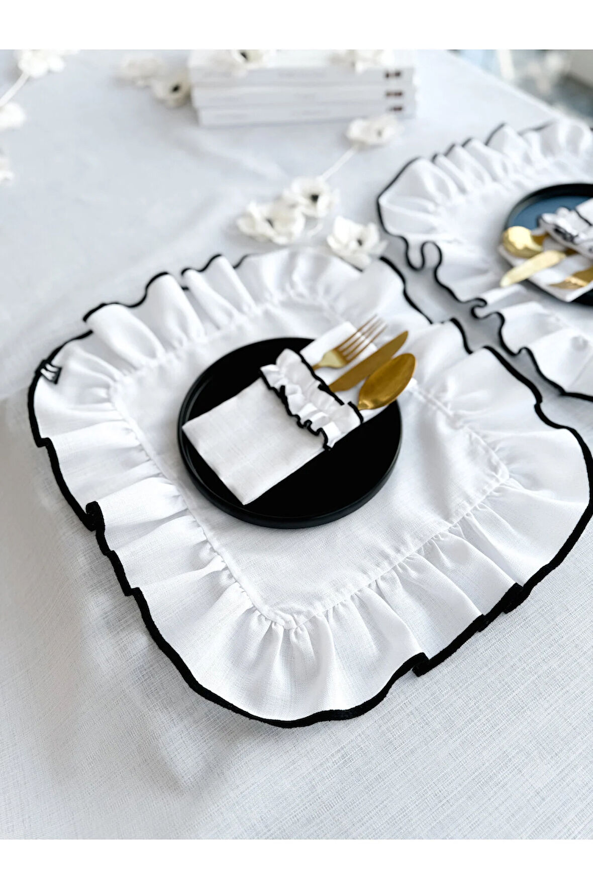 Shine White Heryeri Fırfırlı Dikdörtgen Amerikan Servis / Supla 4lü