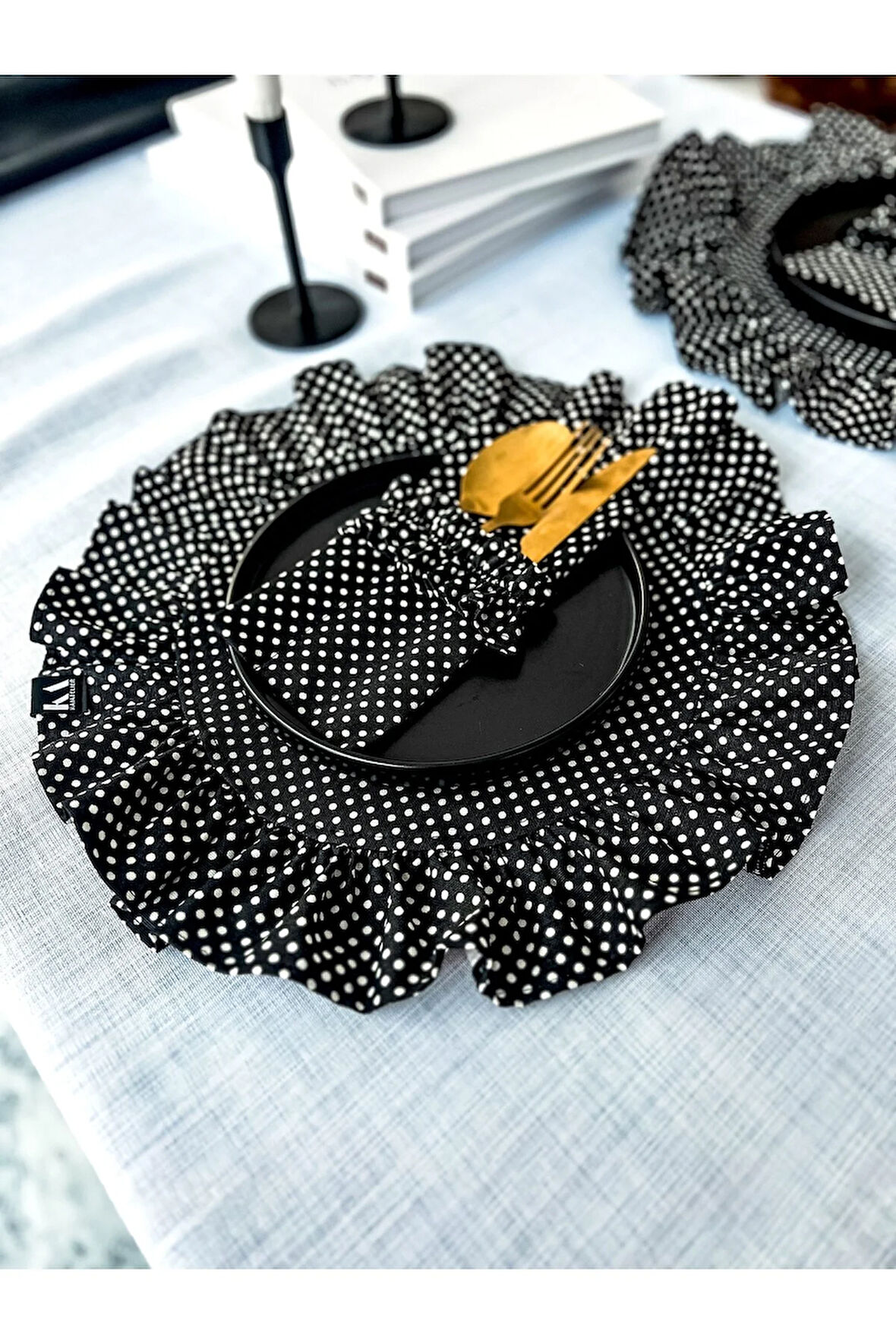 Doritta Puantiye Keten Fırfırlı Yuvarlak Supla / Amerikan Servis 4lü