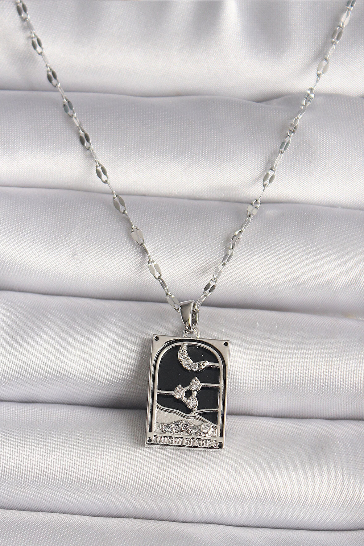 pilelistore 316L Çelik Gümüş Renk Zirkon Taşlı  Ay Figürlü Taror Model Kadın Kolye - TJ-BKO9685