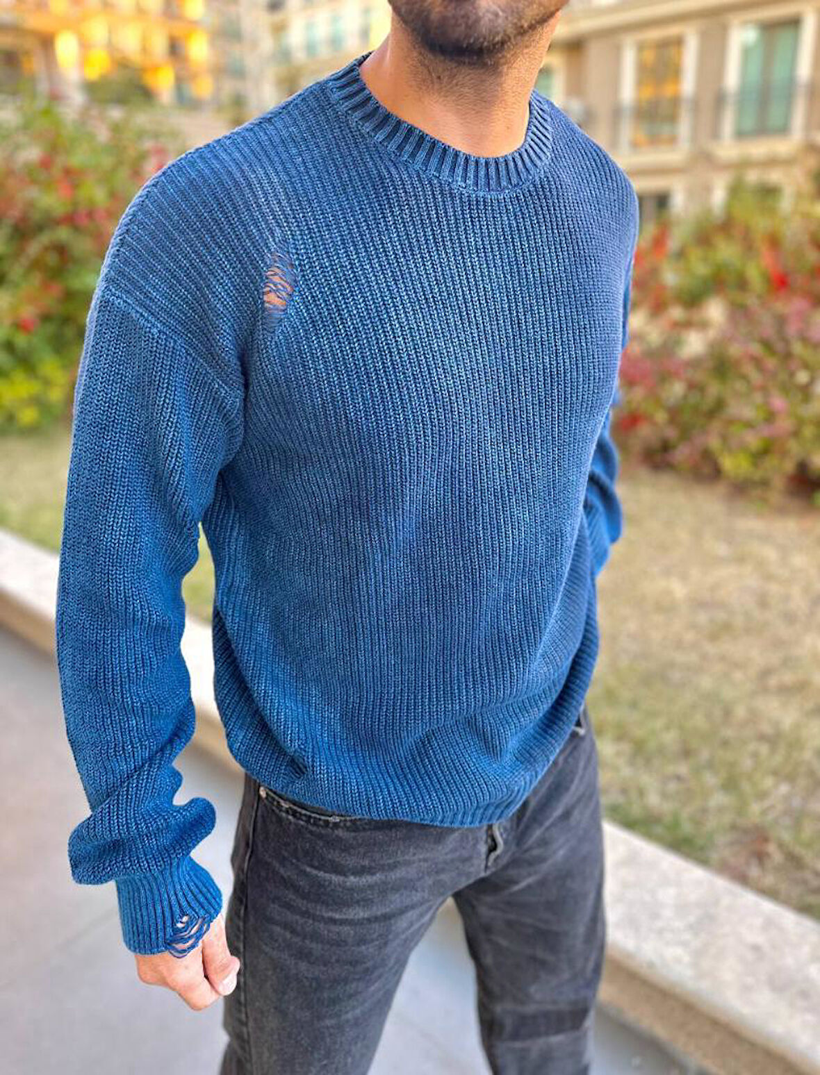 Kazak Triko Oversize Tüylenmez Naturel Pamuk Yırtık Detaylı Lazer Kesim Rahat Kesim Salaş Kazak