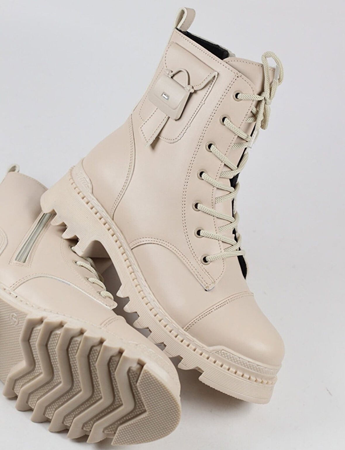 Feles Çanta Dekolteli Kadın Postal Bot