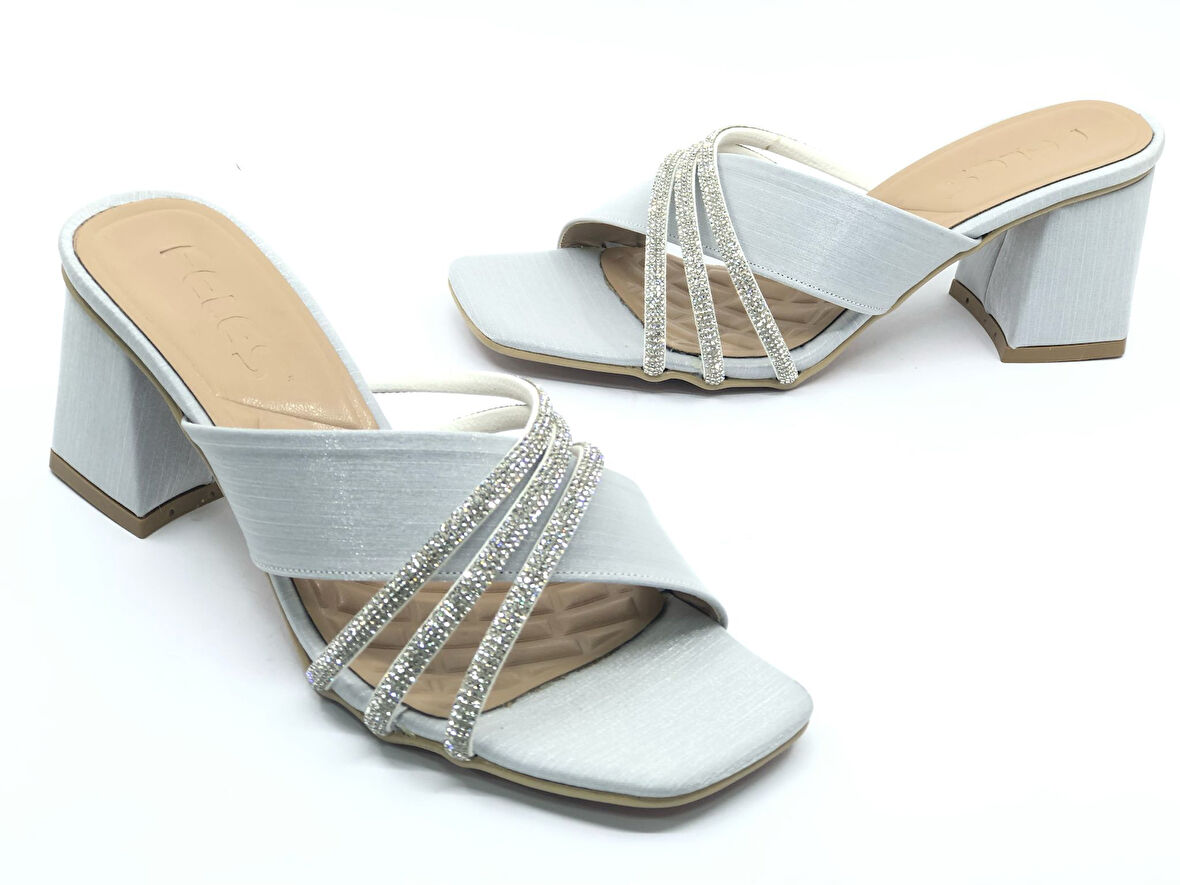 Feles Saten Şerit Desenli Topuklu Kadın Terlik