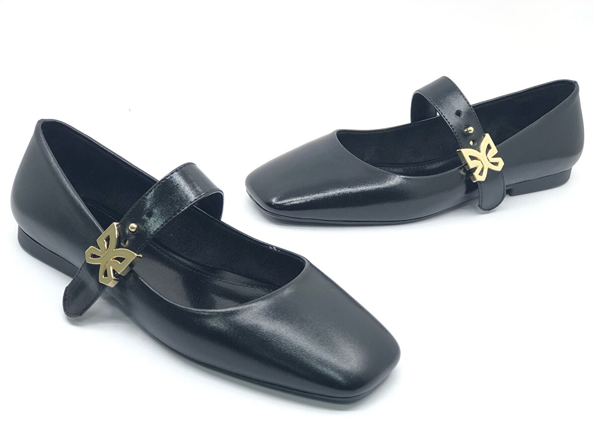 Feles Kemer Detaylı Küt Burun Kadın Babet Ayakkabı