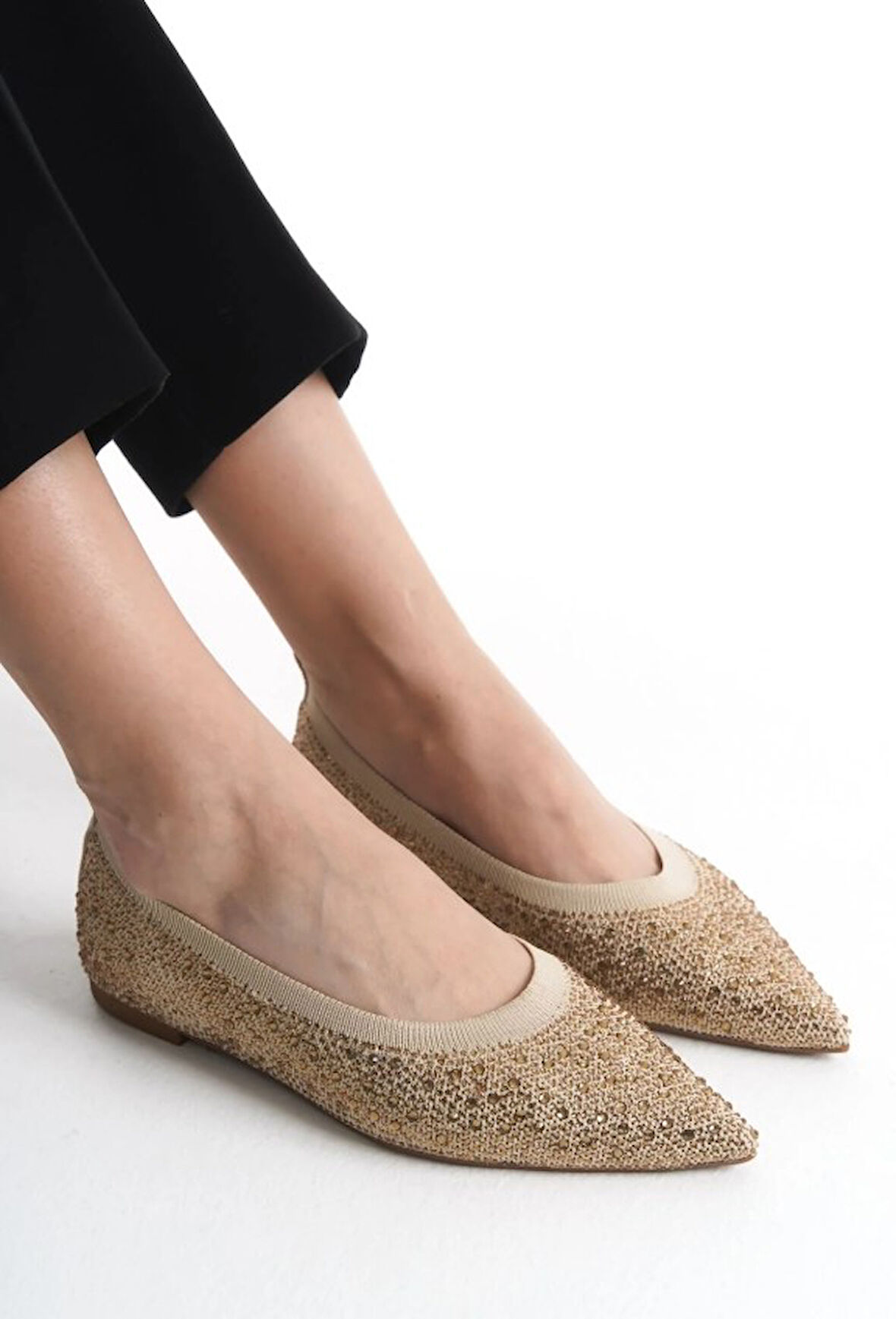 Feles Sivri Burun Taş Detaylı Kadın Babet Ayakkabı