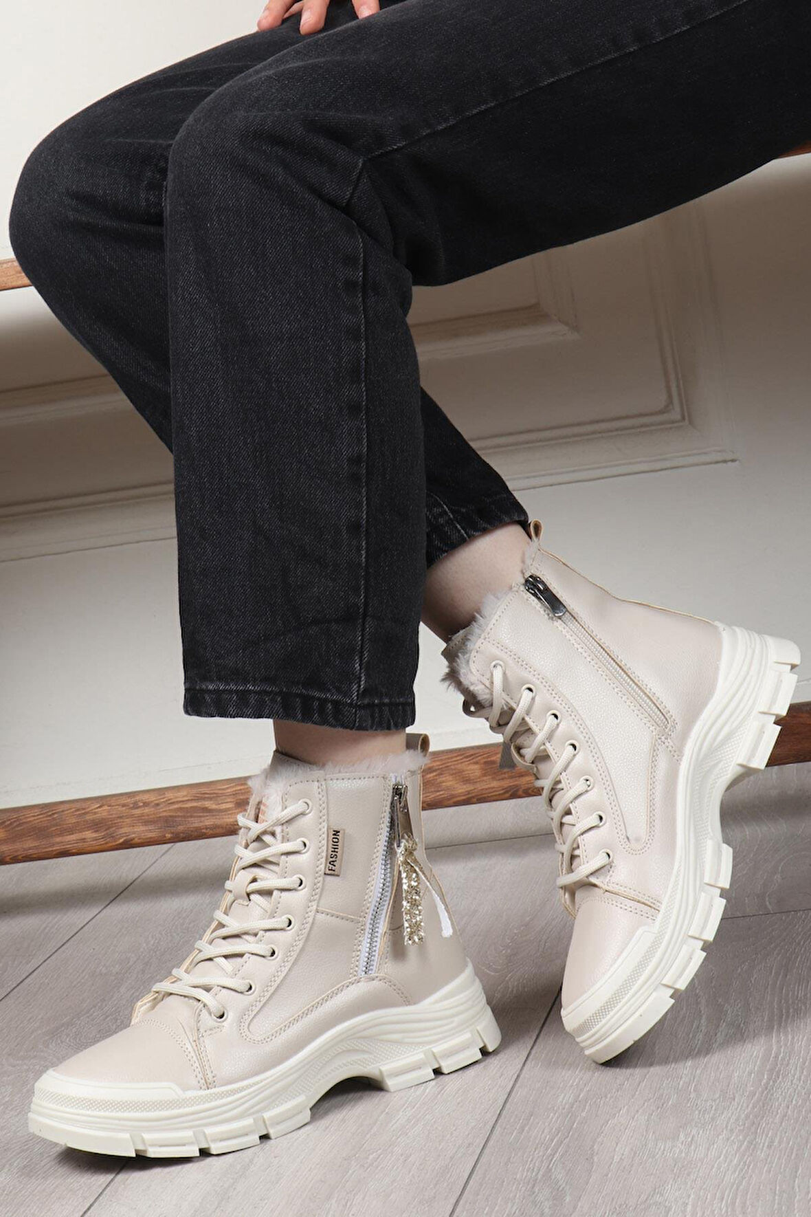 Kocamanlar 5428 Memory Kaucuk Kaymaz Taban Kadın Bot