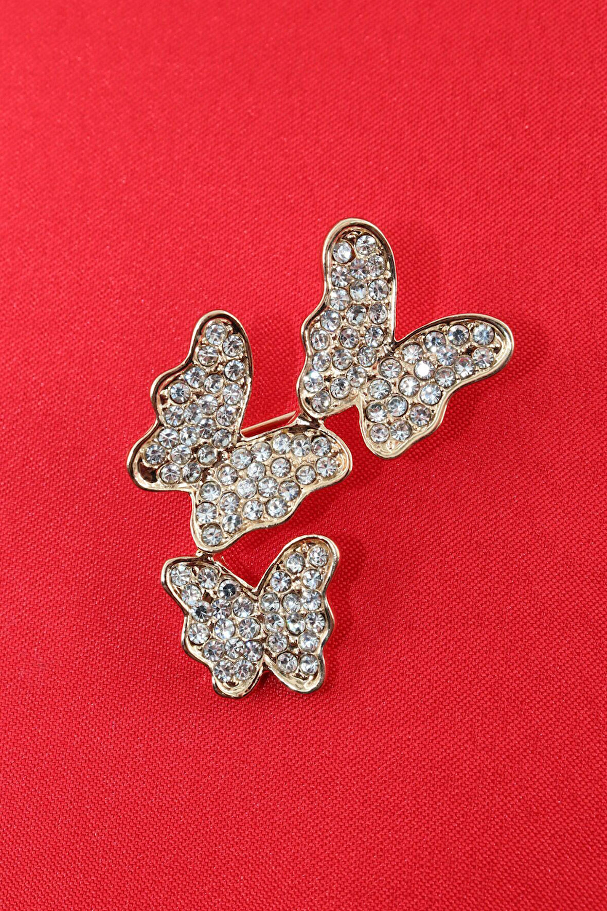 Gold üçlü kelebek broş. Taşlı tasarım broş. Yaka iğnesi broş. Kadın broş. Broş. Kelebek broş.