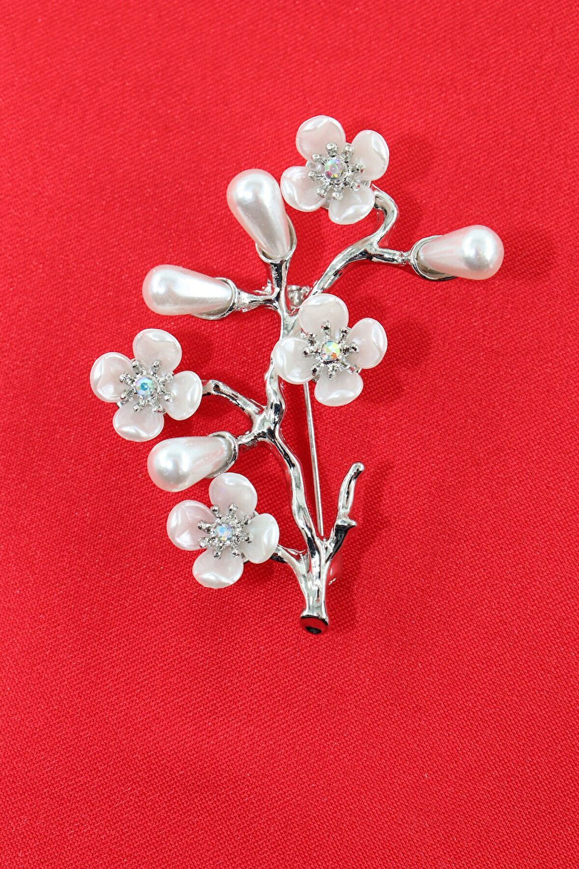 Silver inci çiçeği broş. Yaşlı tasarım broş. Yaka iğnesi broş. Kadın broş. Broş, incili çiçek broş.