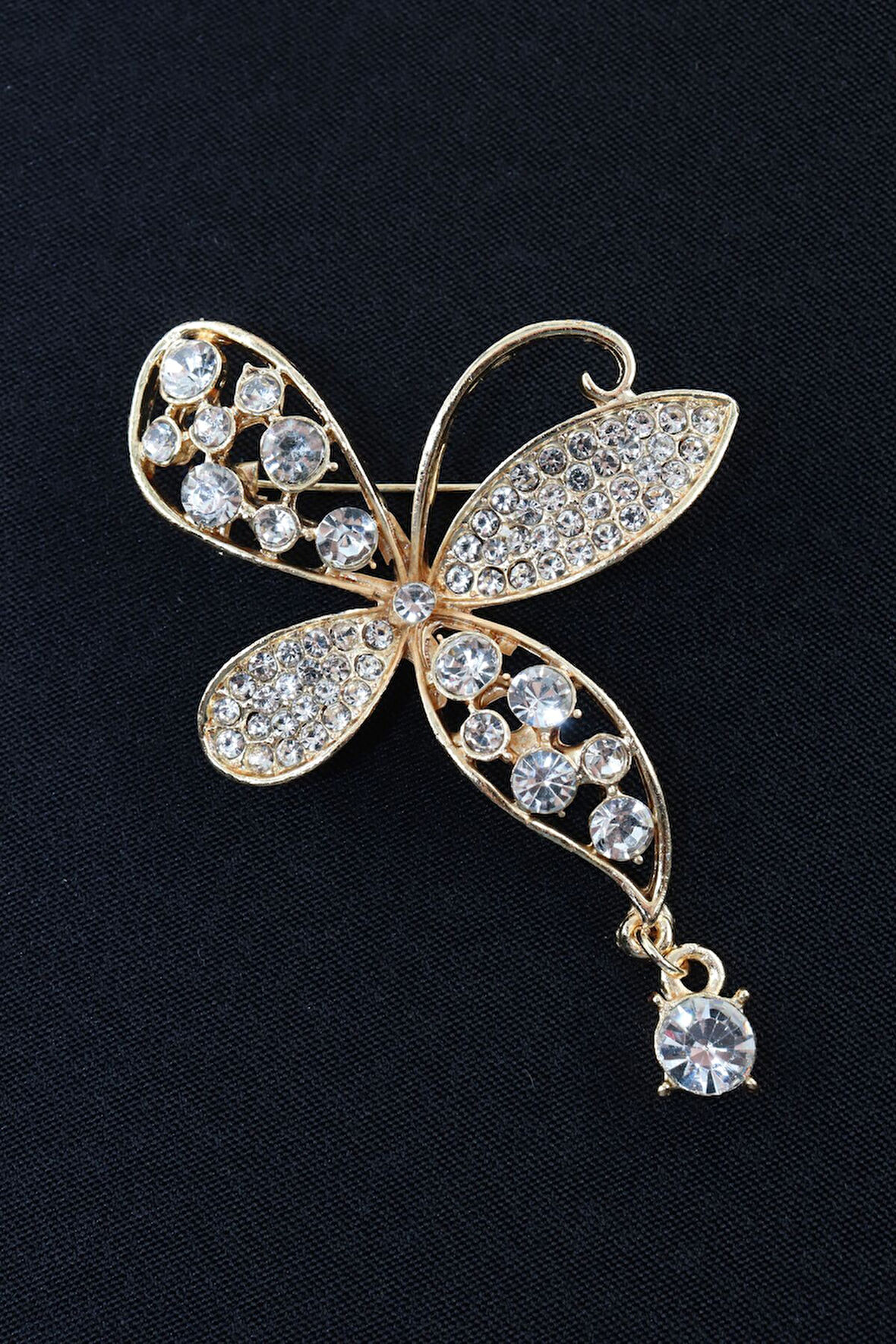 Sallantılı Gold Renk Pırlantalı Çiçek Broş. Taşlı Tasarım Çiçek Broş. Kadın Broş. Broş. Çiçek Broş.