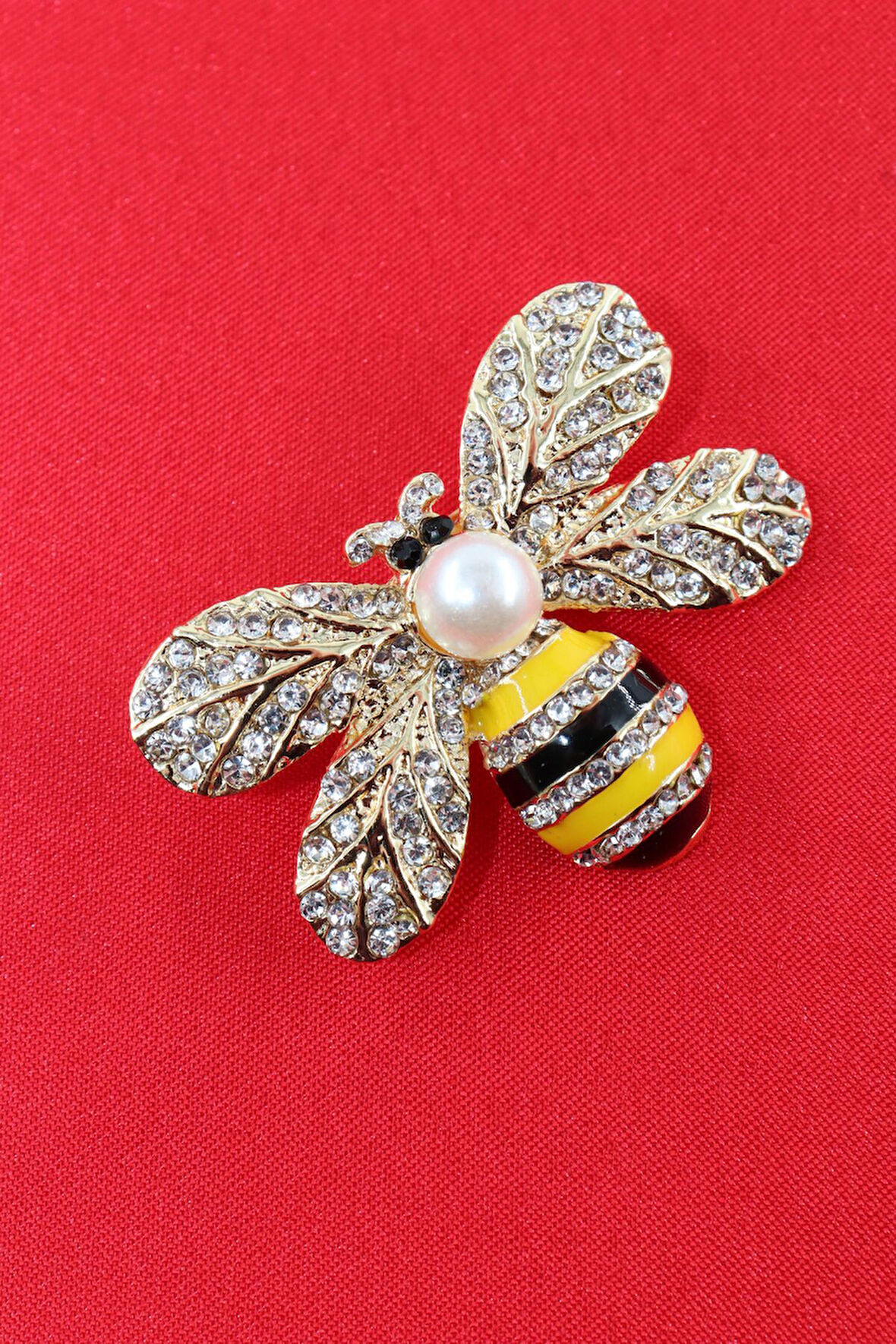 Gold renkli incili kraliçe arı broş. Taşlı tasarım broş. Yaka iğnesi broş. Arı broş.