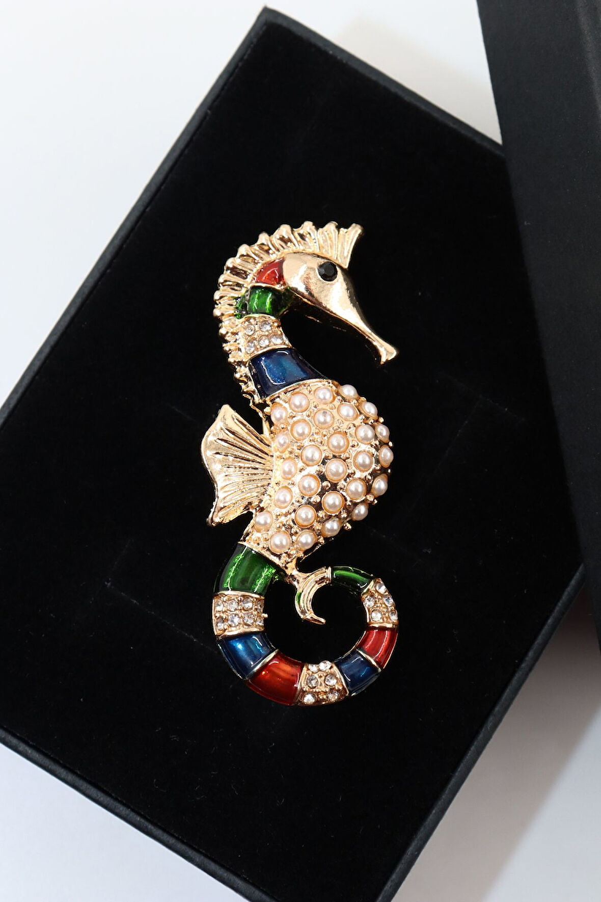 Gold zirkon taşlı denizatı broş. Yaka iğnesi denizatı broş. Kadın broş, erkek broş. Denizatı broş.