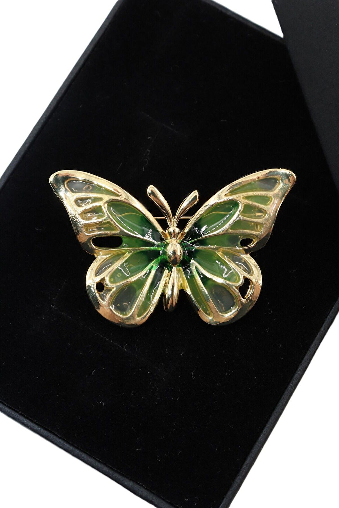 Yeşil gold kelebek broş. Yaka iğnesi kelebekli broş. Kadın broş. Erkek broş. Kelebek broş.