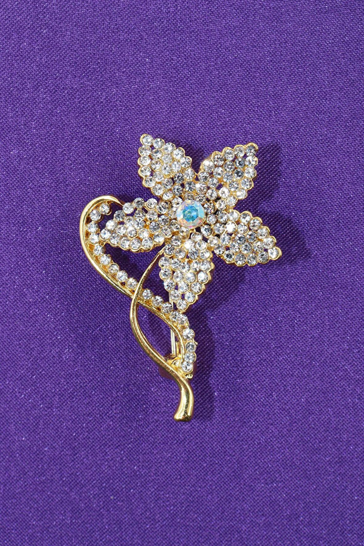 Altın İnci Çiçeği Broş. Taşlı Tasarım İnci Çiçek Broş. Yaka İğnesi Broş. Kadın Broş. Broş.