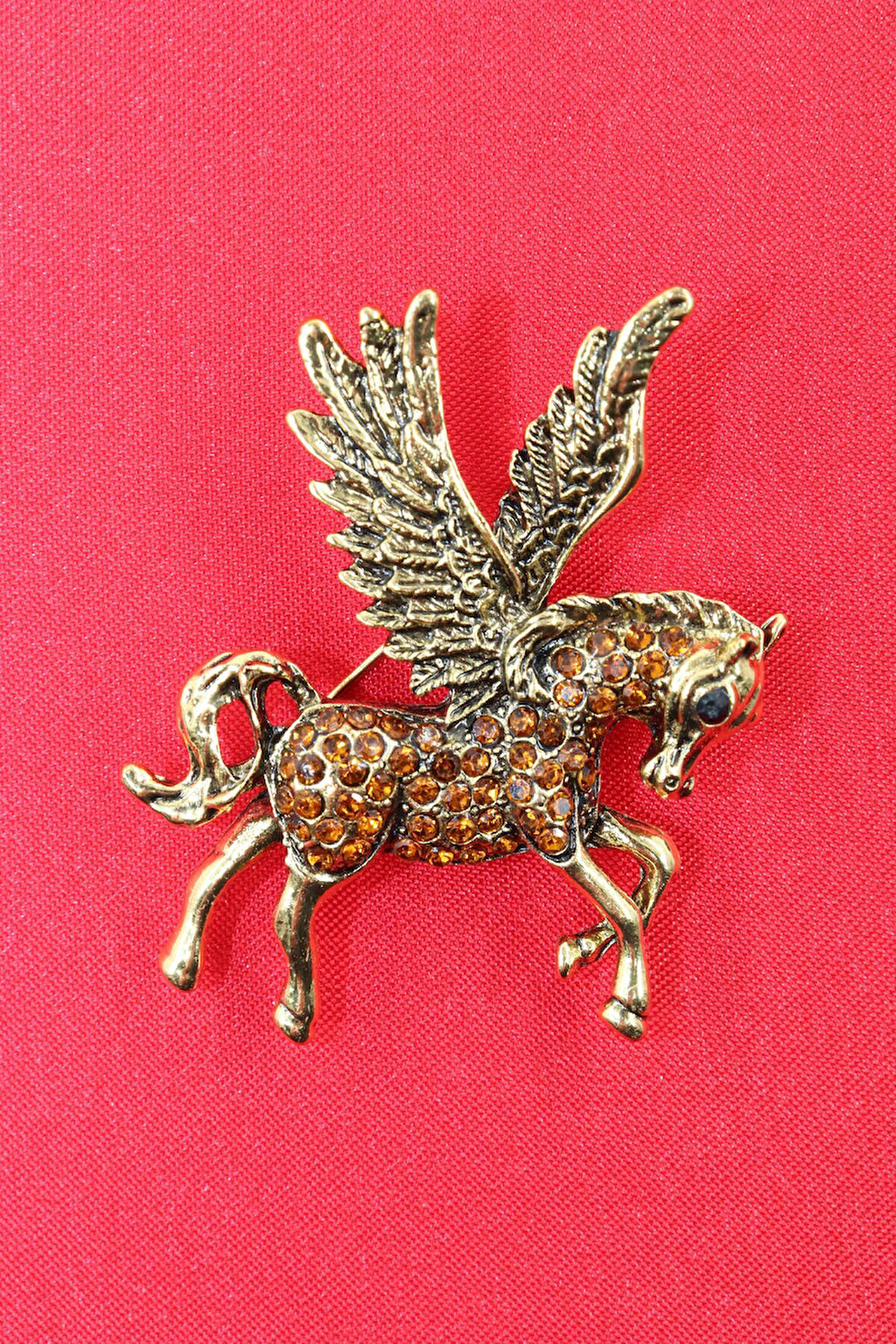 Pegasus Atı Broş. Yaka Iğnesi Broş. Tasarım Pegasus Taşlı Broş. Kadın Broş. Erkek Broş. Gold Broş